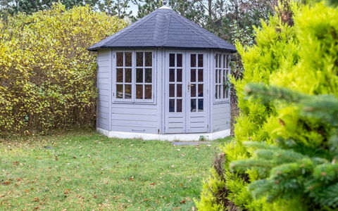 Frido - 500M from the Sea: Garden Gebouwen, Schuur, Deur, Tuin, Verblijf, Outdoor Structuur, Backyard, Werf, Ontwerp, Landscaping