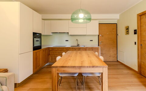 Val Genova: Meubilair, Interieur Ontwerp, Countertop, Flooring, Cabinetry, Verdieping, Keuken, Hout, Plafond, Lichte Inrichting