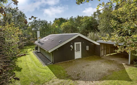 Dimo - 30Km from the Sea: Bergachtig Landvormen, Berg, Heuvel, Bergketen, Heuvel Station, Menselijke Nederzetting, Stedelijk Ontwerp, Alpen, Vallei, Top