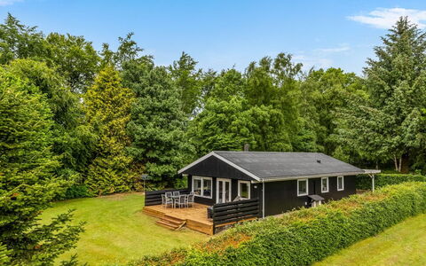 Diuri - 30Km from the Sea: Huis, Verblijf, Tuin, Boerderij, Landgoed, Gazon, Landscaping, Werf, Garden Gebouwen, Park
