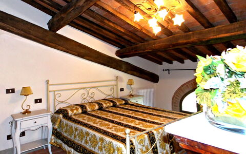 Residence Marino: Kamer, Slaapkamer, Eigendom, Meubilair, Interieur Ontwerp, Gebouw, Bed, Bed Frame, Straal, Huis