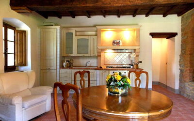 Marino 3: Kamer, Eigendom, Meubilair, Gebouw, Interieur Ontwerp, Woonkamer, Plafond, Tafel, Huis, Onroerend Goed