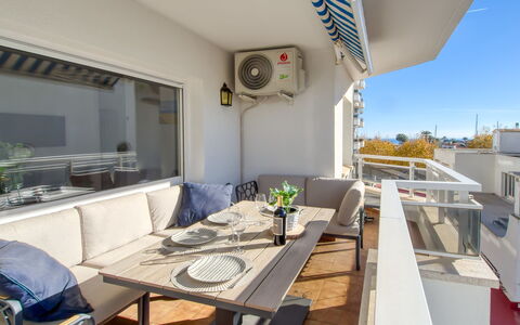 Accommodatie:&nbsp;Club Nautic 124.30