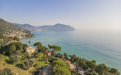Breath-taking Portofino Promontory Seaview: Water, Zwemwater, Bergachtig Landvormen, Kust, Natuurlijk Landschap, Kust En Oceanic Landvormen, Berg, Zee, Heuvel, Landschap