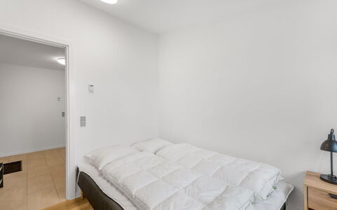 Agla - 2.5Km from the Sea: Hout, Slaapkamer, Verdieping, Flooring, Interieur Ontwerp, Plafond, Bed, Kamer, Houten Vloer, Bedding