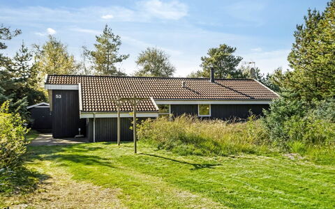 Matthea - 900M from the Sea: Bergachtig Landvormen, Berg, Heuvel, Bergketen, Heuvel Station, Menselijke Nederzetting, Stedelijk Ontwerp, Alpen, Vallei, Top