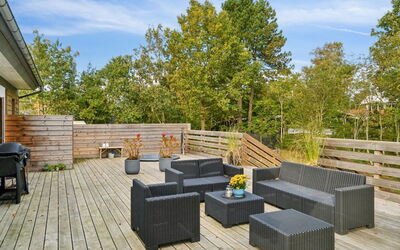 Elmeri - 200M from the Sea