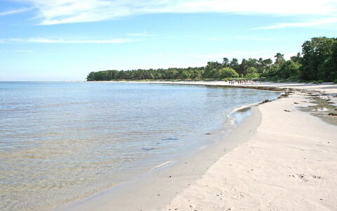Aimo - 300M from the Sea: Blauw, Water, Strand, Watervoorraden, Zwemwater, Kust, Natuurlijke Omgeving, Kust En Oceanic Landvormen, Kust, Horizon