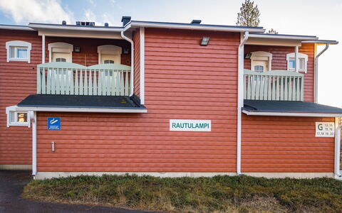 Rautulampi G14: Huis, Samengesteld Materiaal, Siding, Deur, Verf