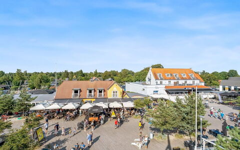 Aruna - 550M from the Sea: Dak, Huis, Huis, Verblijf, Deur, Siding, Dek, Veranda, Plank, Hardwood