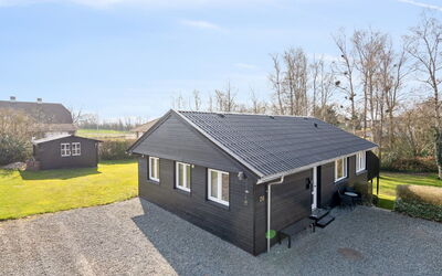 Vemund - 500M from the Sea