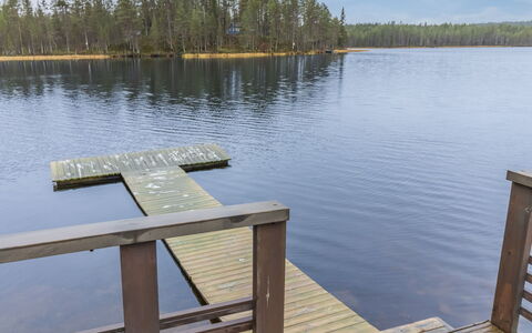 Onnimanni: Water, Watervoorraden, Zwemwater, Waterweg, Bank, Meer, Dok, Reservoir, Loch, Boardwalk