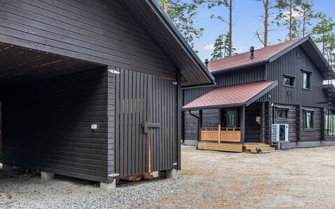 Sorolanniemi: Meubilair, Stoel, Buitenmeubels, Tafel, Hout, Buitentafel, Keuken En Eettafel, Schaduw, Tuin, Paraplu