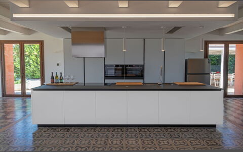 Relais Tenuta Santori: Eigendom, Meubilair, Cabinetry, Gebouw, Hout, Countertop, Interieur Ontwerp, Flooring, Verdieping, Muur
