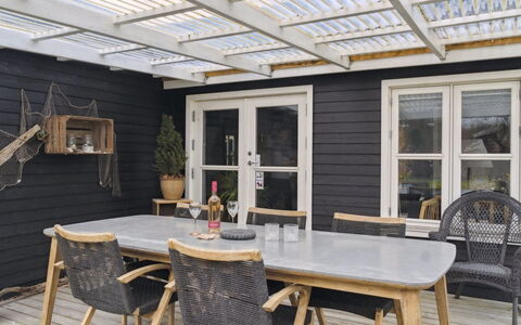 Aksinja - 700M from the Sea: Huis, Huis, Dak, Woongebied, Verblijf, Landgoed, Boerderij, Gazon, Landscaping, Siding