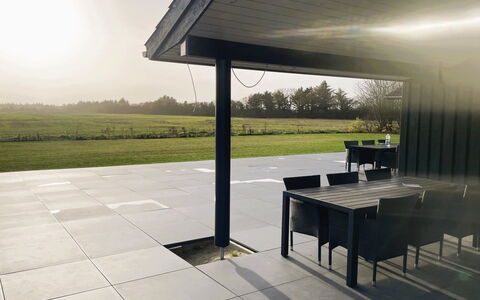 Corina - 850M to the Fjord: Flooring, Interieur Ontwerp, Hout, Verdieping, Trap, Plafond, Beits, Houten Vloer, Hardwood, Leuning