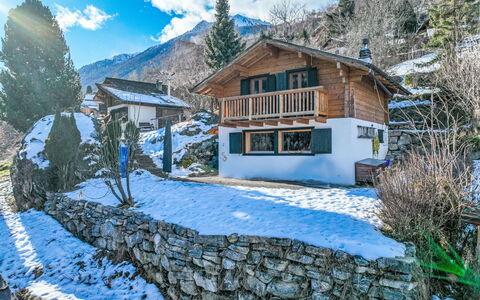 Chalet Grepon: Huis, Huis, Verblijf, Bergketen, Dak, Heuvel Station, Helling, Sneeuw, Dorp, Vallei