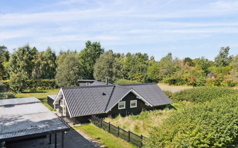 Janik - 1.3Km from the Sea: Appartement, Condominium, Landgoed, Balkon, Villa, Hotel
