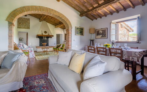 La Palazzina, Ville Di Corsano, Home And Pool: Meubilair, Muur, Huis, Interieur Ontwerp, Huis, Flooring, Stoel, Bankstel, Tafel, Woonkamer