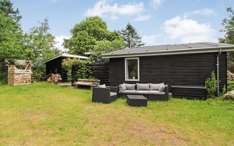 Mielikki - 2Km from the Sea: Gras, Huis, Dak, Huis, Verblijf, Land Lot, Landelijk Gebied, Tuin, Siding, Gazon