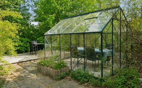 Henryette - 1.5Km from the Sea: Hout, Huis, Veranda, Dek, Hardwood, Dak, Beits, Houten Vloer, Eco Hotel