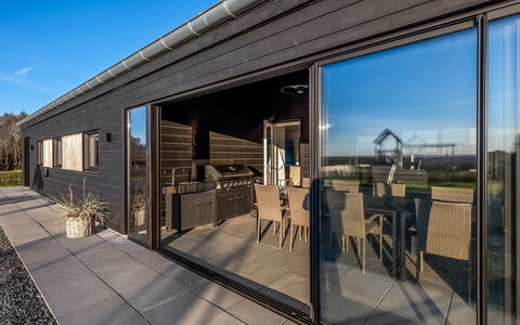 Hana - 1.8Km from the Sea: Landgoed, Schaduw, Oprit, Boerderij