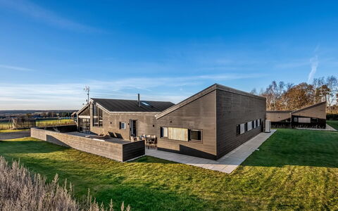 Hana - 1.8Km from the Sea: Landgoed, Schaduw, Oprit, Boerderij