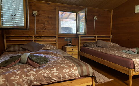 Casa Robinson Nature, Wifi, Istria, Croazia: Meubilair, Hout, Verdieping, Flooring, Slaapkamer, Interieur Ontwerp, Bed, Kamer, Plafond, Huis