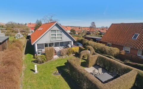 Annvy - 1Km from the Sea: Appartement, Condominium, Landgoed, Balkon, Villa, Hotel