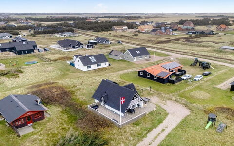 Kaja - 150M from the Sea: Zwembad, Buitenmeubels, Meubilair, Toevlucht, Flagstone, Eco Hotel, Schaduw, Stoel, Vrije Tijd, Landgoed