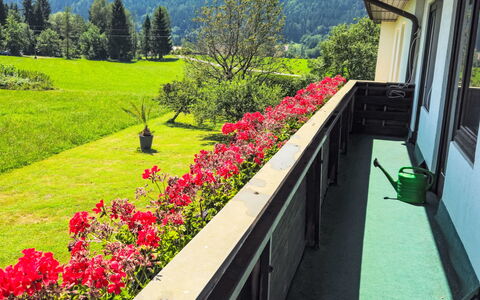 Villa Therese: Tuin, Gazon, Balkon, Landscaping, Werf, Hek, Eco Hotel