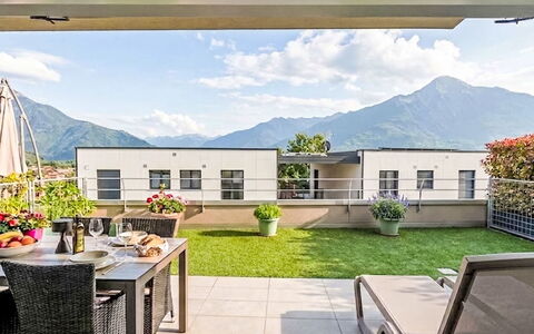 Vigna Luisa: Meubilair, Stoel, Appartement, Balkon, Kamerplant, Schaduw, Toevlucht, Buitenmeubels, Eco Hotel, Penthouse