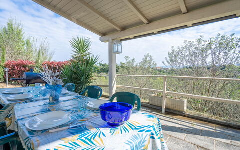 Borgo House In Florentine Hills With Pool: Meubilair, Stoel, Buitenmeubels, Schaduw, Tafelkleed, Tuin, Toevlucht, Buitentafel, Keuken En Eettafel, Eco Hotel