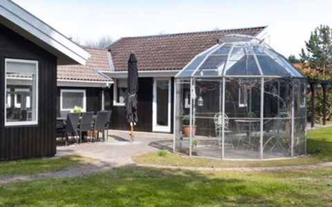 Sissie - 400M from the Sea: Landgoed, Schaduw, Oprit, Boerderij