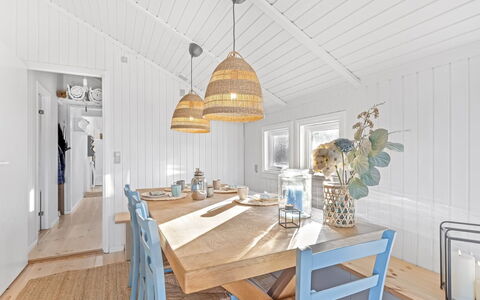 Sissie - 400M from the Sea: Landgoed, Schaduw, Oprit, Boerderij