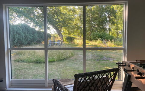 Floora - 20M from the Sea: Glas, Daylighting, Schaduw, Woody Plant, Stoel, Venster Behandeling, Hardwood, Eco Hotel, Keuken En Eettafel