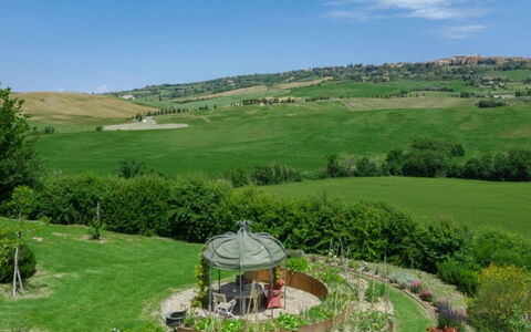 Prugnolo: Grasland, Landschap, Plain, Land Lot, Landelijk Gebied, Tuin, Gazon, Pasture, Weide, Landscaping