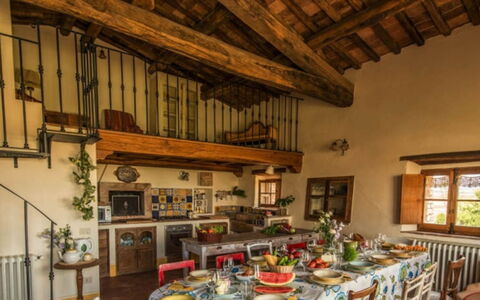 Prugnolo: Meubilair, Hout, Interieur Ontwerp, Tafel, Keuken En Eettafel, Stoel, Huis, Eetkamer, Kamer, Keuken