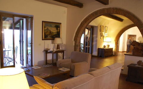 Villa del Lago: Meubilair, Interieur Ontwerp, Muur, Flooring, Hout, Kamer, Bankstel, Stoel, Woonkamer, Tafel