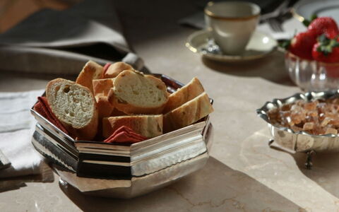 Villa le Selve: Tableware, Serveware, Dishware, Bord, Voedsel