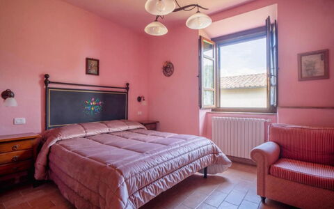 Podere dei Limoni: Slaapkamer, Bed, Interieur Ontwerp, Meubilair, Bedding, Huis, Laken, Bed Frame, Kamer, Linens