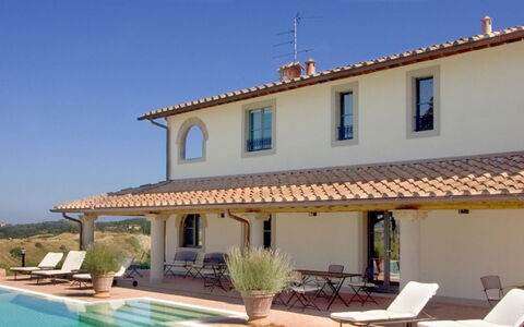 Villa Santa Virginia: Huis, Woongebied, Huis, Dak, Deur, Zwembad, Landgoed, Villa, Boerderij, Balkon