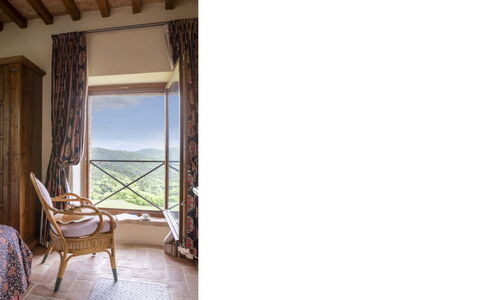 Villa Torre: Meubilair, Vallei, Stoel, Beits, Balkon, Linens, Reservoir, Hardwood, Tarn
