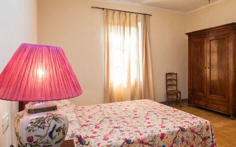 Cascina del Castello: Meubilair, Interieur Ontwerp, Slaapkamer, Bed, Muur, Verdieping, Flooring, Laken, Hout, Bedding