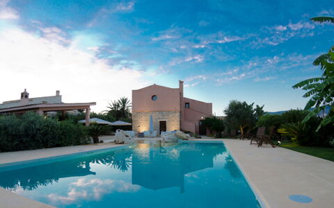 Villa dello Zingaro: Blauw, Zwembad, Toevlucht, Landgoed, Hacienda, Eco Hotel, Waterpartij, Villa, Landscaping