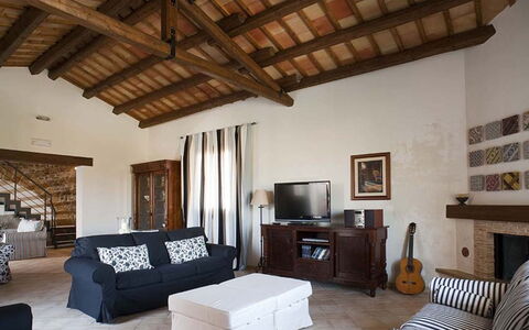 Villa dello Zingaro: Meubilair, Interieur Ontwerp, Muur, Flooring, Hout, Verdieping, Bankstel, Kamer, Woonkamer, Huis