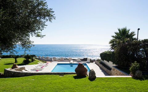 Villa Luna Blu: Blauw, Zee, Zwembad, Vrije Tijd, Kust, Oceaan, Vakantie, Toevlucht, Buitenmeubels, Tropen