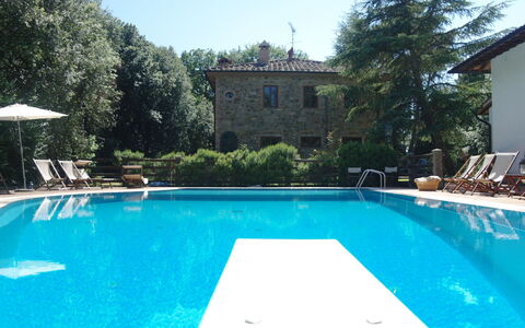 Villa Antonella: Zwembad, Toevlucht, Thermae, Landgoed, Eco Hotel, Buitenmeubels, Hacienda, Villa, Hotel, Ligstoel