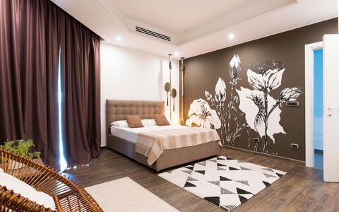 Villa Vernissage: Meubilair, Interieur Ontwerp, Bed, Verdieping, Flooring, Slaapkamer, Muur, Kamer, Hout, Plafond