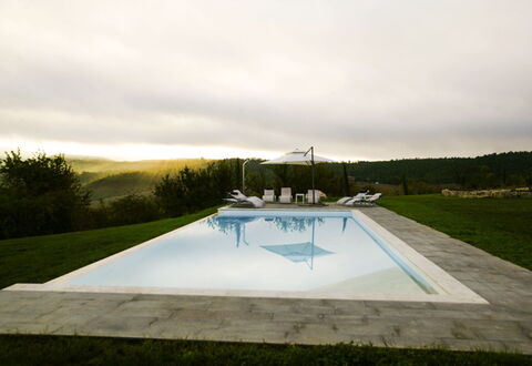 Villa Eline: Zwembad, Landscaping, Schaduw, Toevlucht, Buitenmeubels, Eco Hotel, Waterpartij, Ligstoel, Thermae, Evergreen